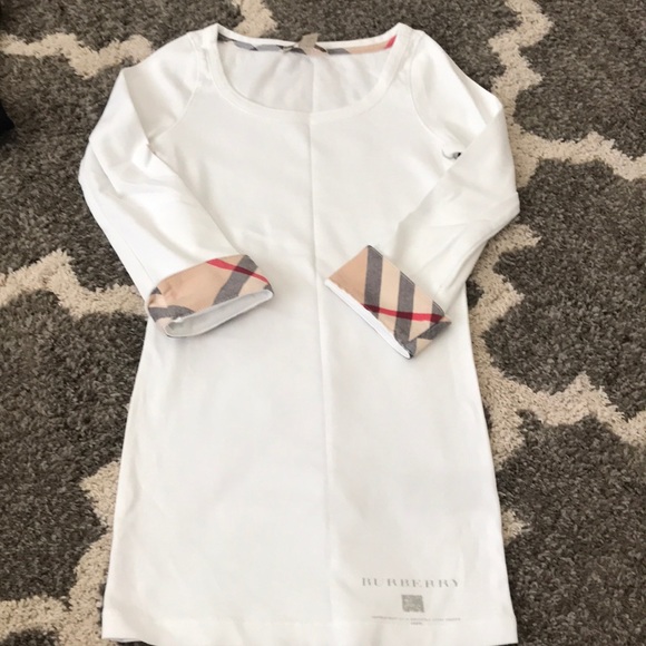 Tops - Burberry check tee